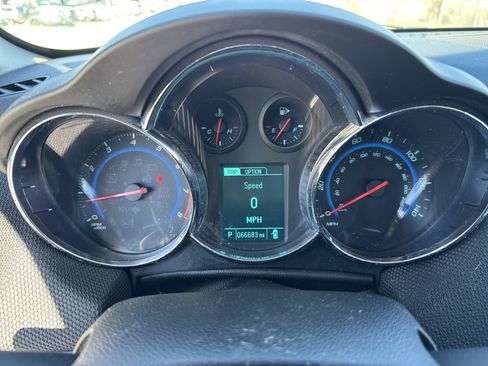 Used 2015 Chevrolet Cruze LTZ w/ Sun, Sound and Sport Package image 15