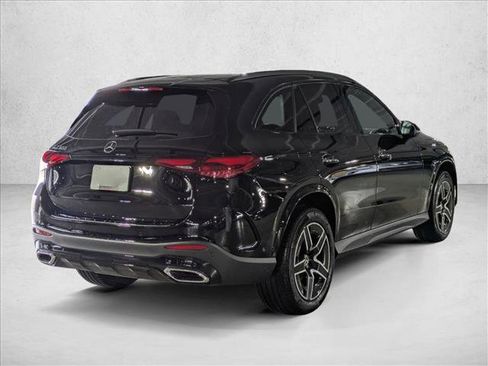 Certified 2025 Mercedes-Benz GLC 300 image 7