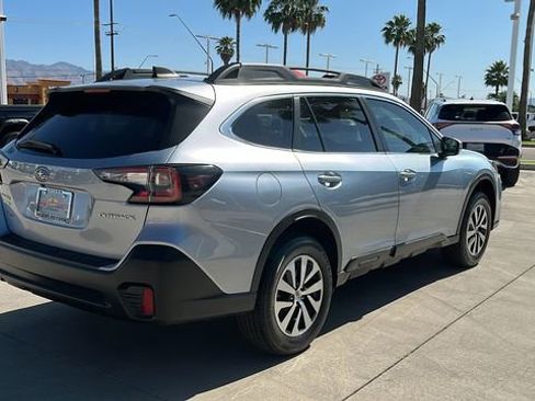Used 2020 Subaru Outback Premium w/ Popular Package #1 AWD/4WD image 27