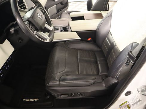 Used 2022 Toyota Tundra Capstone AWD/4WD image 11