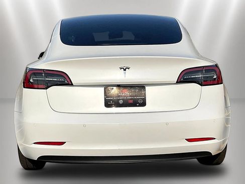 Used 2021 Tesla Model 3 Standard Range Plus RWD image 5
