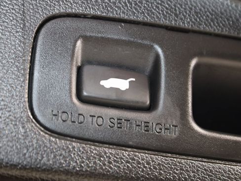 Used 2022 Honda CR-V Touring image 47