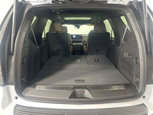 New 2026 Chevrolet Tahoe High Country AWD/4WD image 12