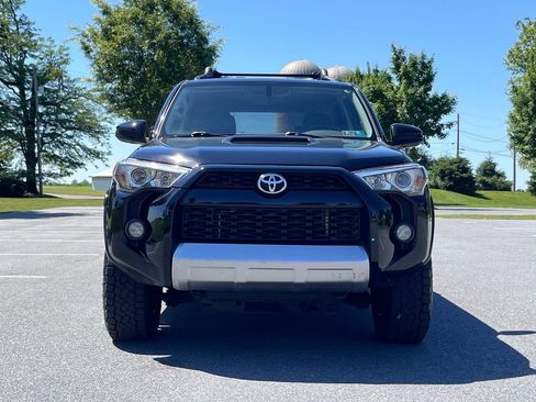 Used 2016 Toyota 4Runner Trail Premium AWD/4WD image 2