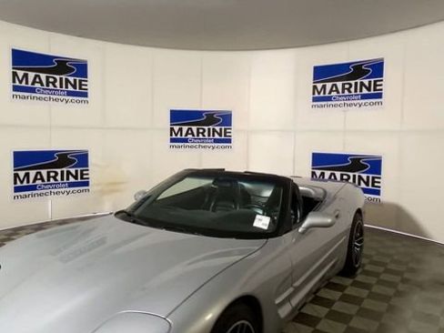 Used 1998 Chevrolet Corvette Convertible w/ Memory Pkg RWD image 6