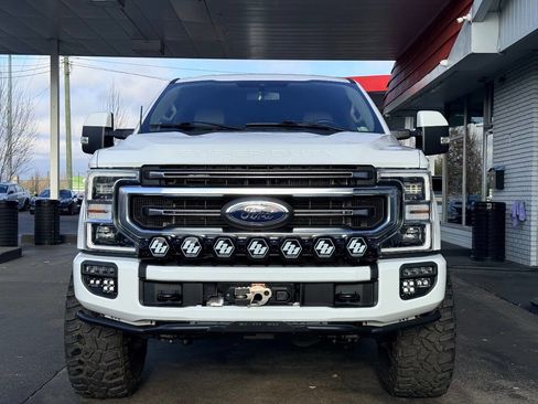 Used 2022 Ford F250 Lariat w/ Lariat Value Package image 8