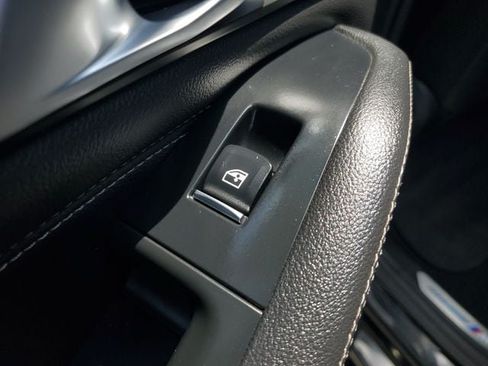 Used 2020 BMW X5 sDrive40i w/ M Sport Package RWD image 18