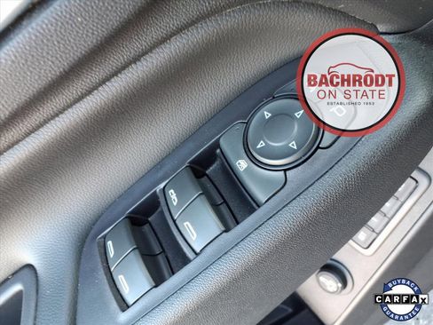 Used 2020 Chevrolet Equinox Premier image 16