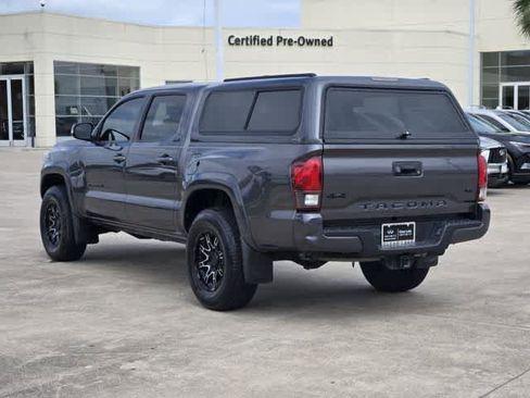 Used 2020 Toyota Tacoma SR5 w/ Technology Package AWD/4WD image 4