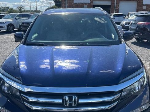Used 2017 Honda Pilot Touring image 13