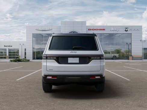 New 2026 Jeep Grand Wagoneer Summit w/ Premium Group III image 7