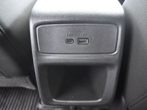 Used 2025 Chevrolet Trax RS w/ Driver Confidence Package FWD image 22