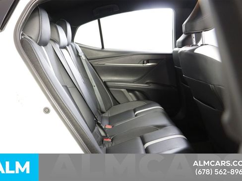 Used 2025 Toyota Camry SE image 20