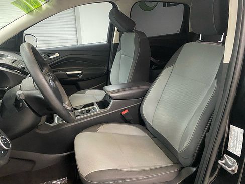 Used 2018 Ford Escape SE image 10