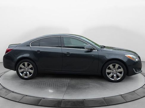Used 2016 Buick Regal Premium FWD image 6