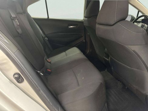 Used 2021 Toyota Corolla LE FWD image 17