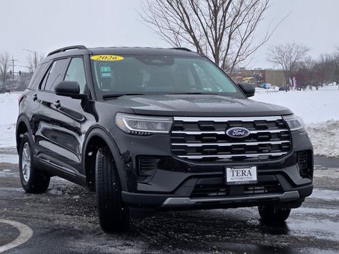 New 2026 Ford Explorer Active image 3