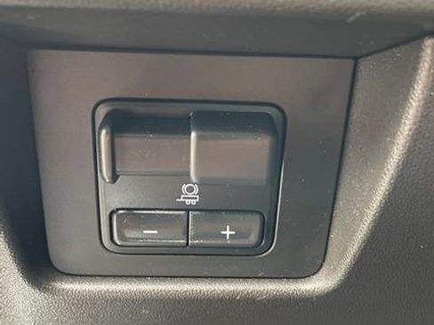 Used 2023 GMC Canyon Denali AWD/4WD image 10