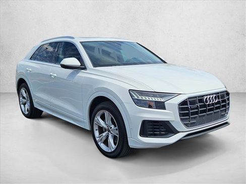 Certified 2023 Audi Q8 Premium Plus w/ Premium Plus Package AWD/4WD image 3