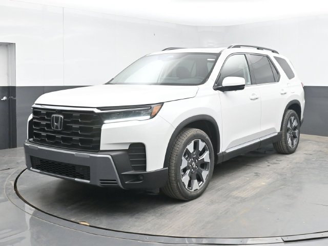 New 2026 Honda Pilot Touring image 5