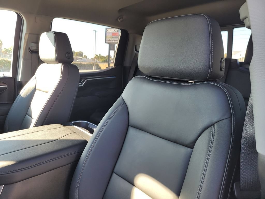 New 2026 Chevrolet Silverado 1500 RST w/ Dark Appearance Package AWD/4WD image 11