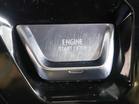 Used 2023 GMC Sierra 1500 Denali w/ Technology Package image 42