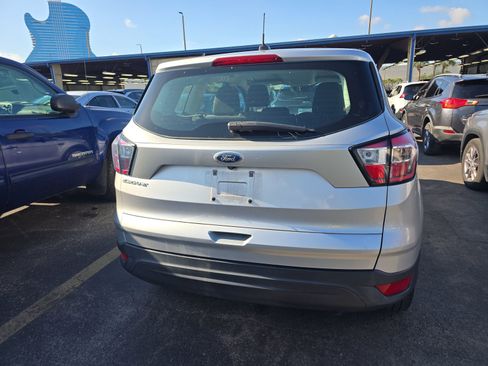 Used 2017 Ford Escape S FWD image 7
