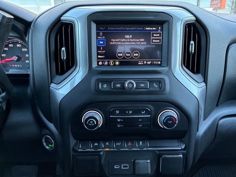 Used 2022 Chevrolet Silverado 1500 Custom image 19