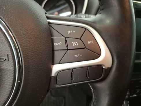 Used 2020 Jeep Compass Latitude image 22