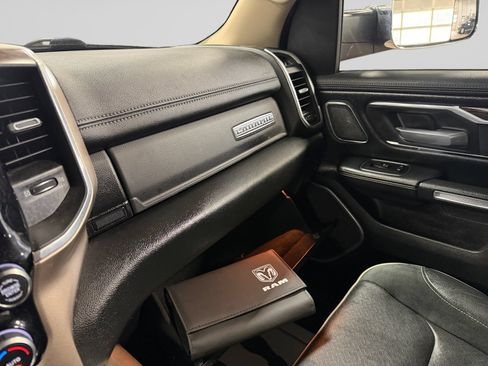 Used 2019 RAM 1500 Laramie AWD/4WD image 33