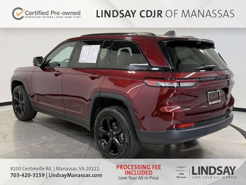 Certified 2025 Jeep Grand Cherokee Limited w/ Luxury Tech Group II AWD/4WD image 7