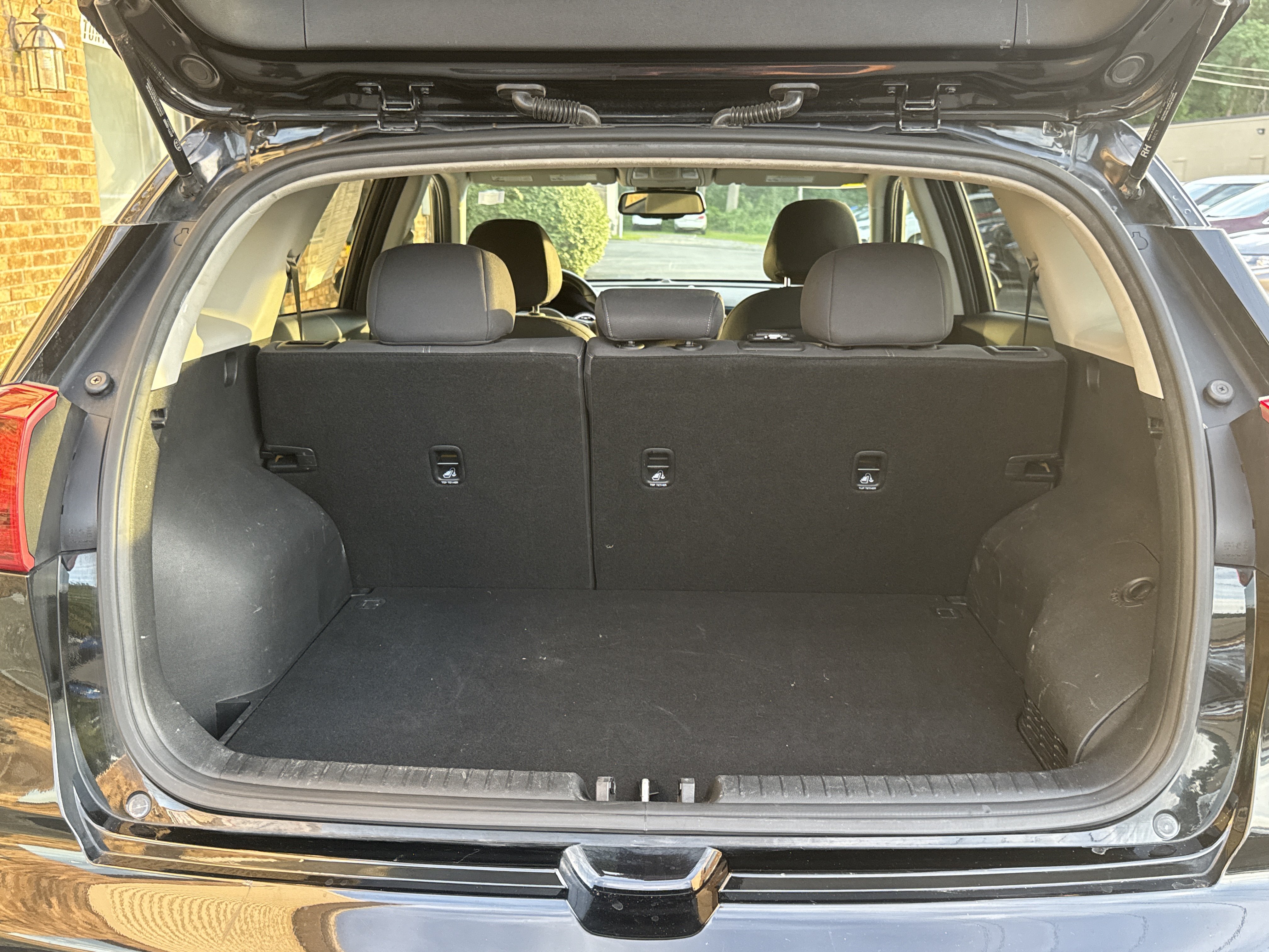 Used 2019 Kia Niro LX FWD image 13