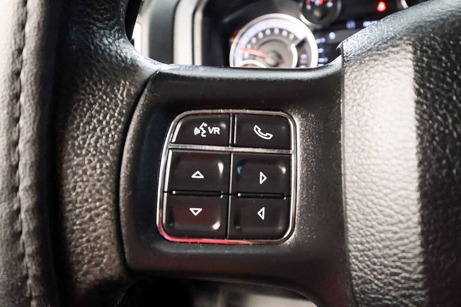 Used 2020 RAM 1500 Warlock w/ Electronics Group AWD/4WD image 32