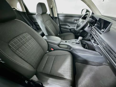 Used 2025 Honda HR-V LX image 28