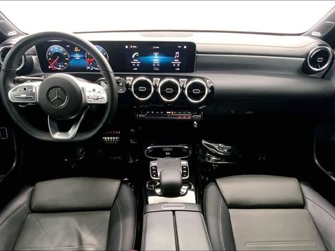 Used 2019 Mercedes-Benz A 220 image 18
