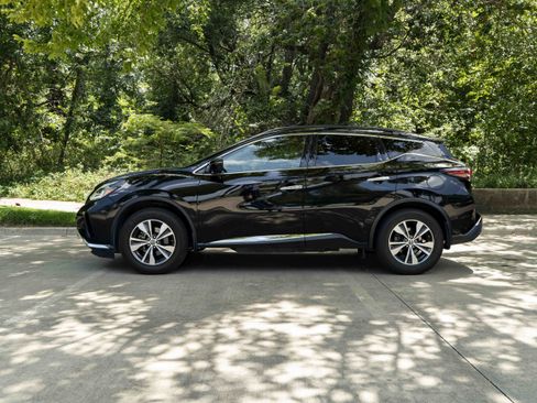 Used 2019 Nissan Murano SV AWD/4WD image 6