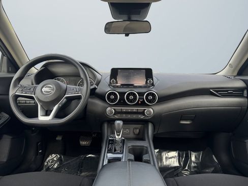 Used 2020 Nissan Sentra S image 11