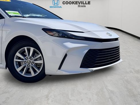 Used 2026 Toyota Camry LE FWD image 3