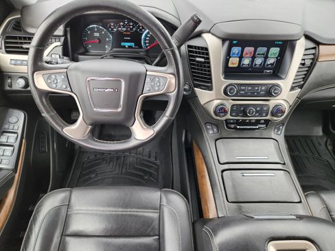 Used 2020 GMC Yukon Denali w/ Denali Ultimate Package AWD/4WD image 26