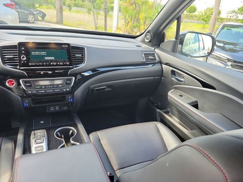 Used 2024 Honda Ridgeline Black Edition image 21