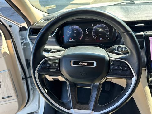 Used 2021 Jeep Grand Cherokee L Limited image 14