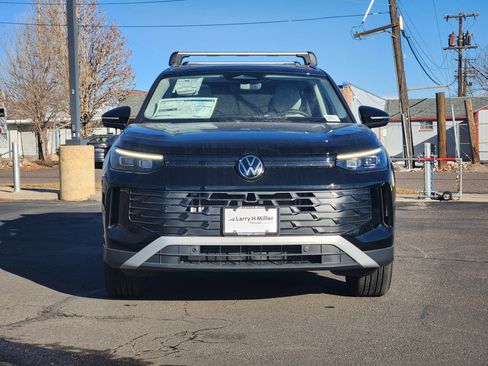 New 2026 Volkswagen Tiguan SE AWD/4WD image 9