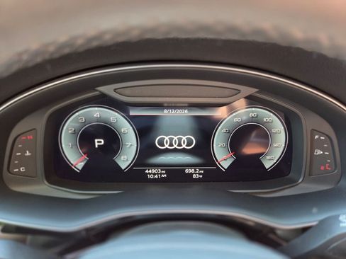 Used 2023 Audi Q7 3.0T Premium w/ Convenience Package AWD/4WD image 13