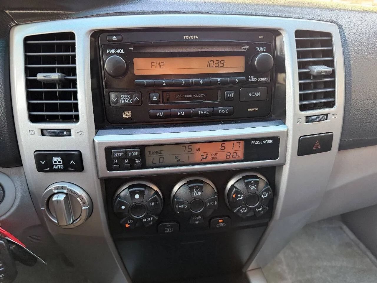 Used 2003 Toyota 4Runner Sport AWD/4WD image 27