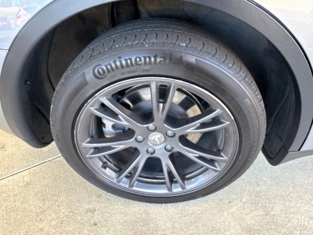 Used 2025 Tesla Model Y Long Range AWD/4WD image 35