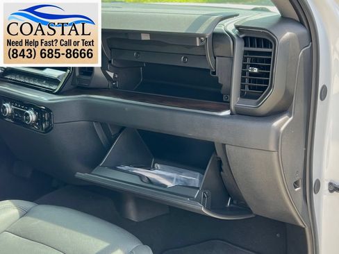 Used 2025 GMC Sierra 1500 SLT AWD/4WD image 28