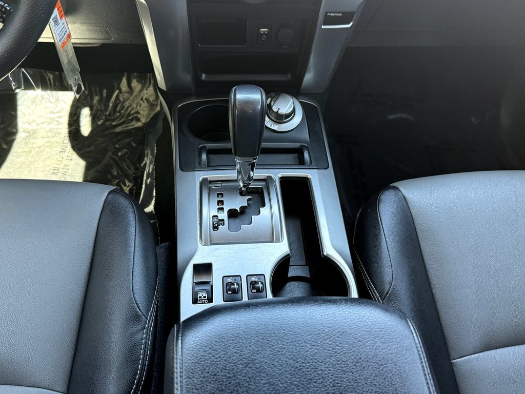 Used 2017 Toyota 4Runner SR5 Premium AWD/4WD image 30