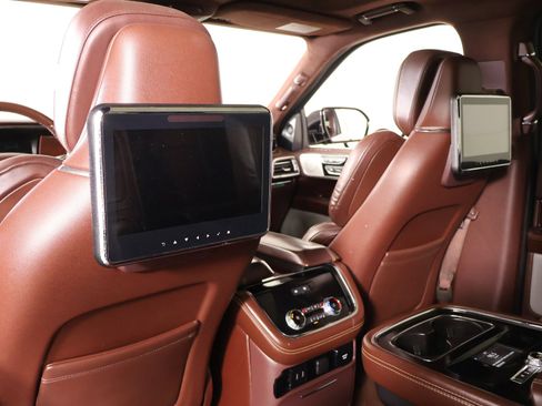 Used 2020 Lincoln Navigator L Black Label AWD/4WD image 17