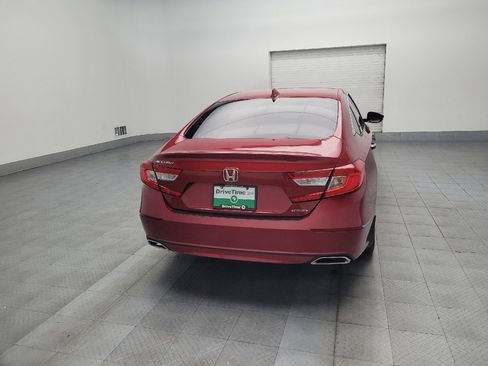 Used 2018 Honda Accord Touring image 7