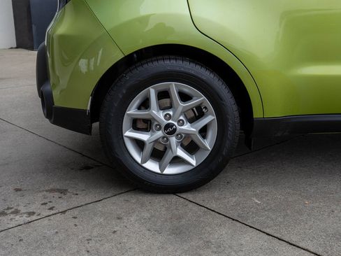 Used 2016 Kia Soul image 30